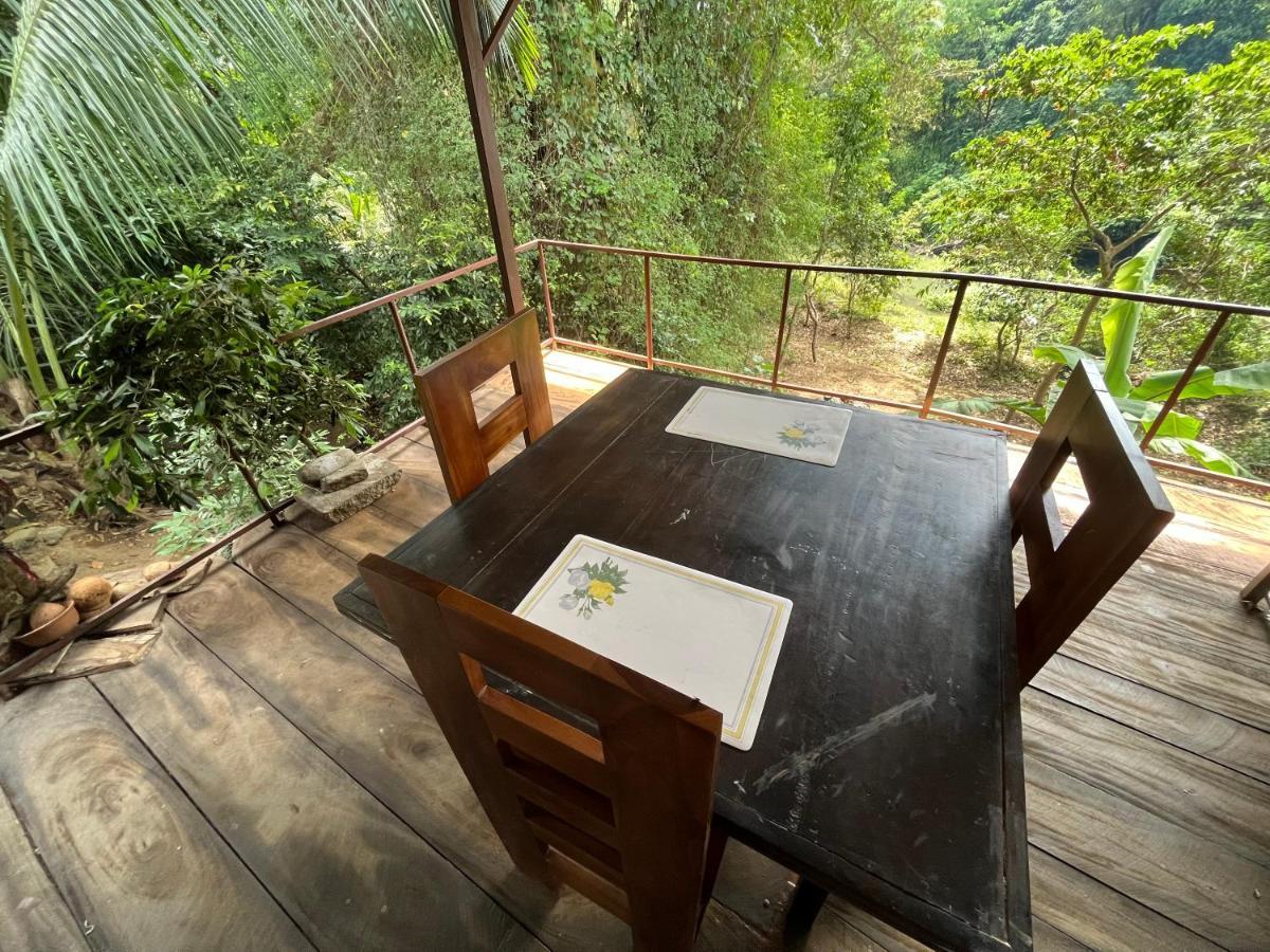 Jami River Side Hotel & Yala Safari Place Tissamaharama Esterno foto